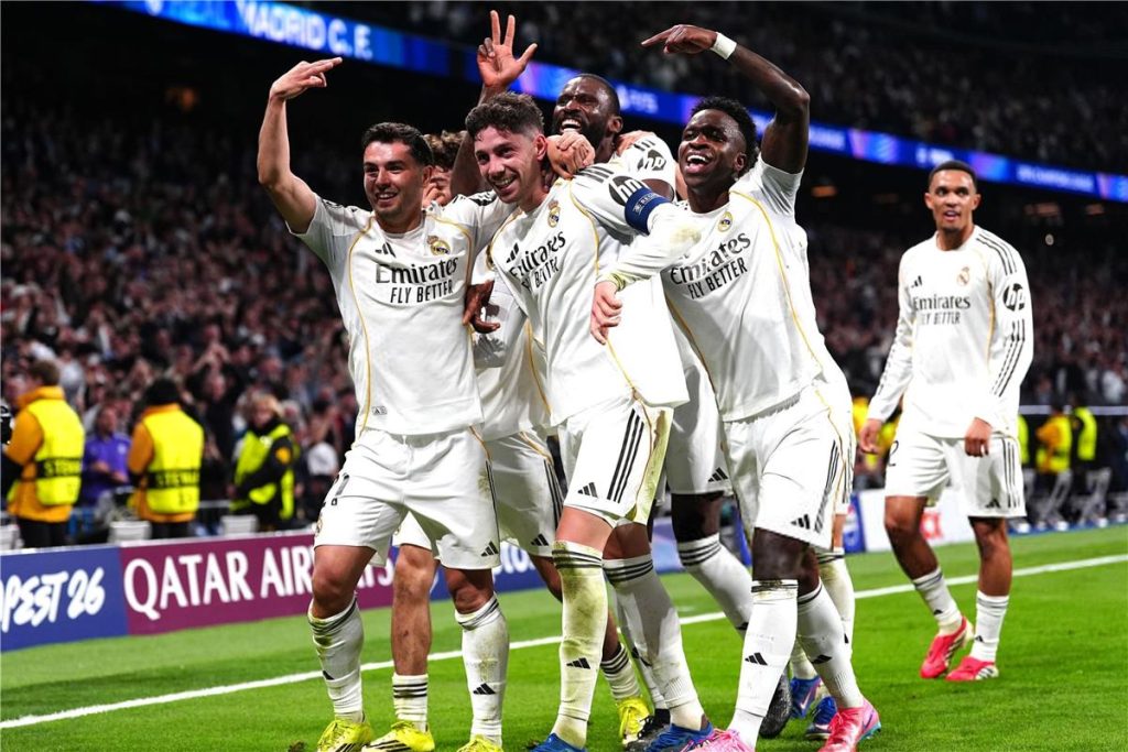 فالفيردي يتألق بهاتريك ويقود ريال مدريد لتحقيق انتصار رائع على مانشستر سيتي في دوري أبطال أوروبا