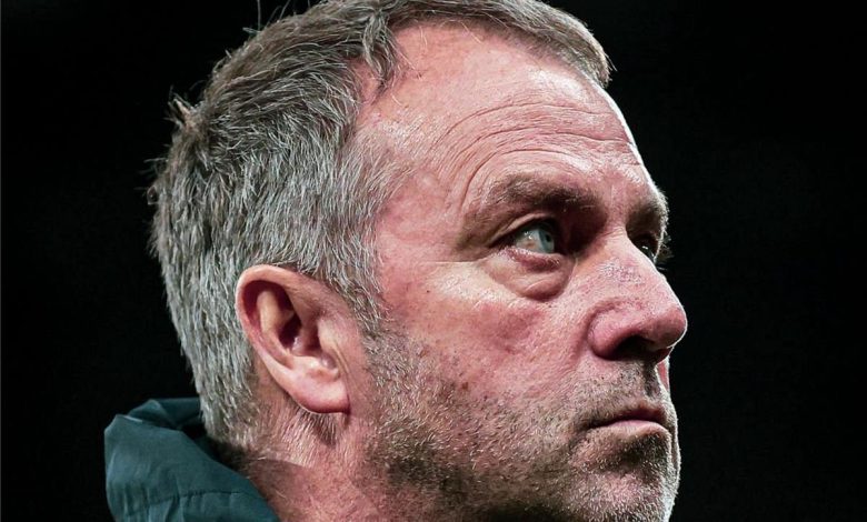 فليك يقترب من تحقيق إنجاز تاريخي بعد انتصار برشلونة على إشبيلية