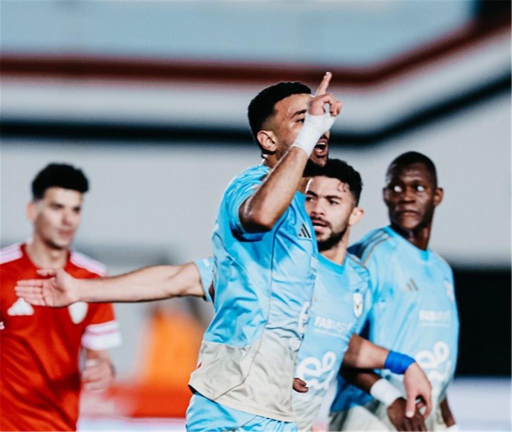 فيديو | الأهلي يتعرض للهزيمة أمام طلائع الجيش ويبتعد عن صدارة الدوري