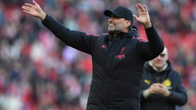 فيديو حصري: كلوب يُشعل حماس جمهور ليفربول بحضور محمد زيدان بأسلوبه الفريد