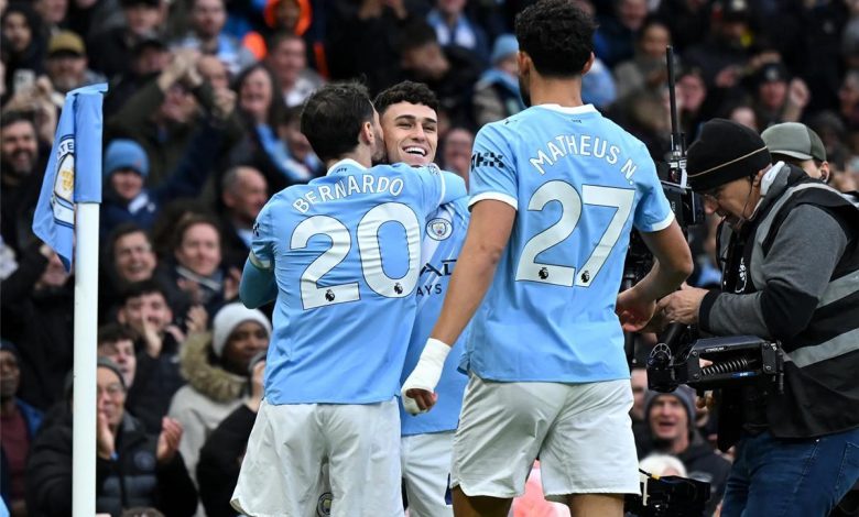 لاعب مانشستر سيتي يثير الغموض حول مفاوضات تجديد عقده