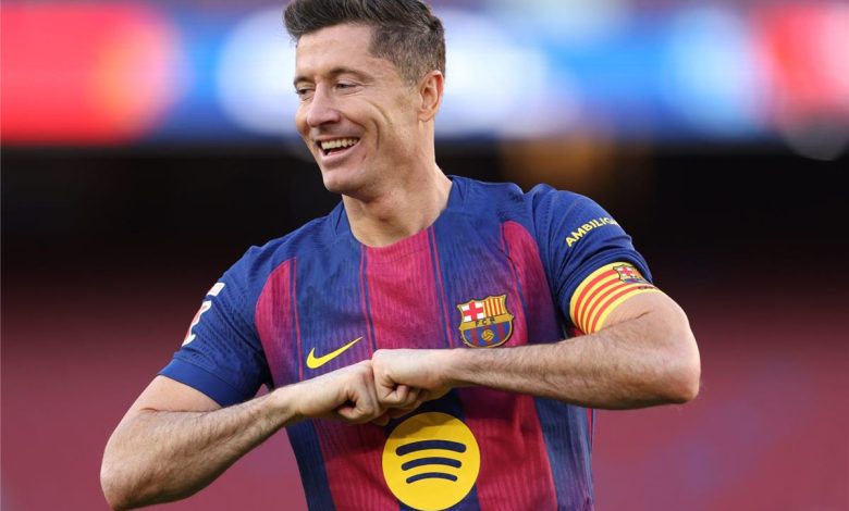 ليفاندوفسكي يسلط الضوء على فرص برشلونة في التتويج بلقب دوري أبطال أوروبا