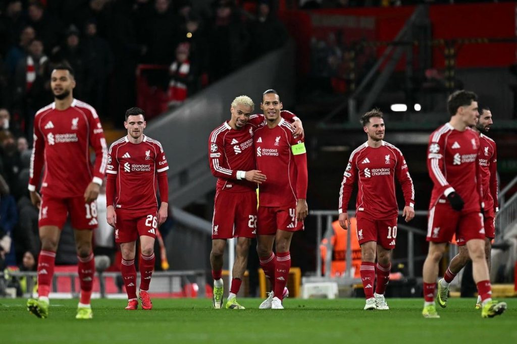 ليفربول يكشف موقفه من التعاقد مع أوليس أو ديوماندي لتعويض محمد صلاح