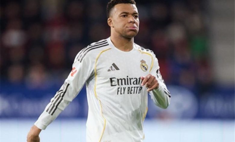 ليكيب تكشف موقف مبابي بشأن إجراء عملية جراحية في ركبته