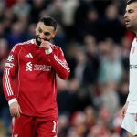 مدرب فريق سلوت يمدح محمد صلاح ويكشف أسباب استبداله في مواجهة جالطة سراي