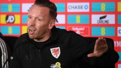 مدرب ويلز يرد بسخرية على استفسار صحفي حول محمد صلاح