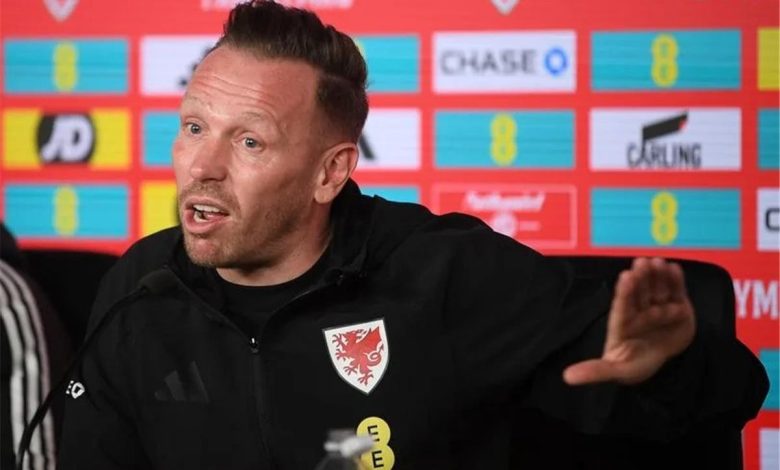 مدرب ويلز يرد بسخرية على استفسار صحفي حول محمد صلاح