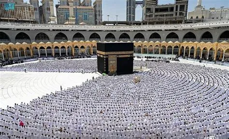 مليون نسخة من المصحف الشريف في الحرمين لتلبية احتياجات المصلين والمعتمرين خلال شهر رمضان