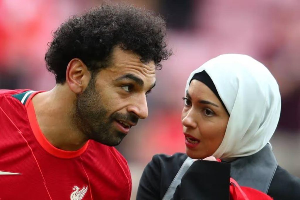 ميرور تكشف سر سعادة زوجة محمد صلاح بعد مغادرته ليفربول