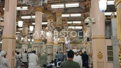 نائب أمير المدينة يؤدي صلاة في الروضة الشريفة ويقوم بزيارة المسجد النبوي