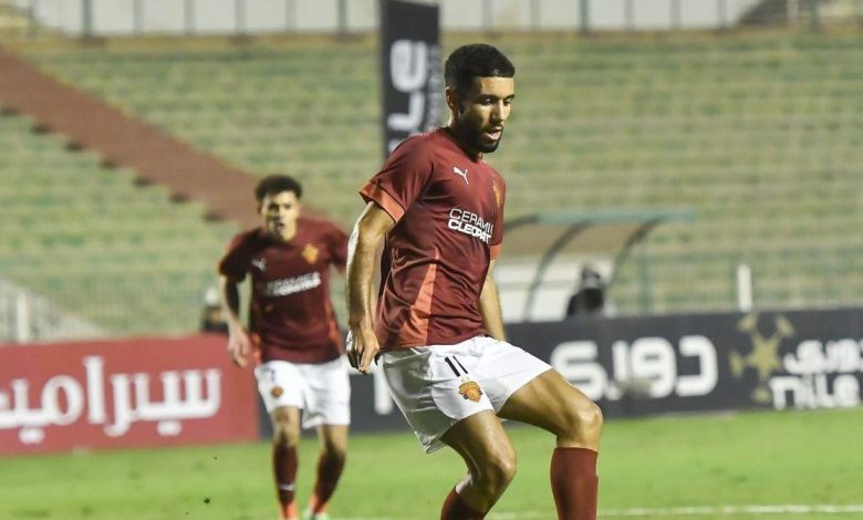 وكيل قندوسي: الأهلي يفقد لاعبًا يُعتبر الأفضل من بن رمضان، وإمكانية انتقاله إلى الزمالك قائمة