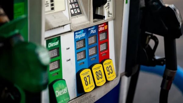 أسعار البنزين في أمريكا تبقى أدنى من الدول المتقدمة رغم الارتفاع الأخير
