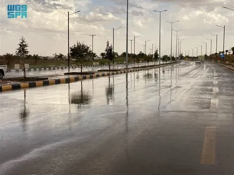 أمطار متوسطة تؤثر على محافظة طريف والمناطق المحيطة بها