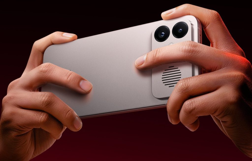 إطلاق Redmi K90 Max: أول هاتف ألعاب من شاومي مزود بمروحة تبريد وبطارية ضخمة