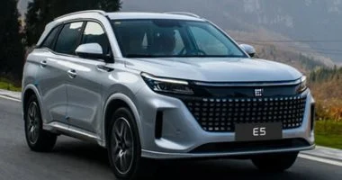 ارتفاع أسعار سيارات DFSK الصينية في مصر بزيادة 110 آلاف جنيه