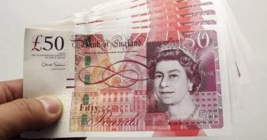 استقرار سعر الجنيه الإسترليني في البنوك المصرية اليوم