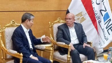 اقتصادية السويس تستعرض فرص الاستثمار في الموانئ والمناطق الصناعية مع السفير الصيني