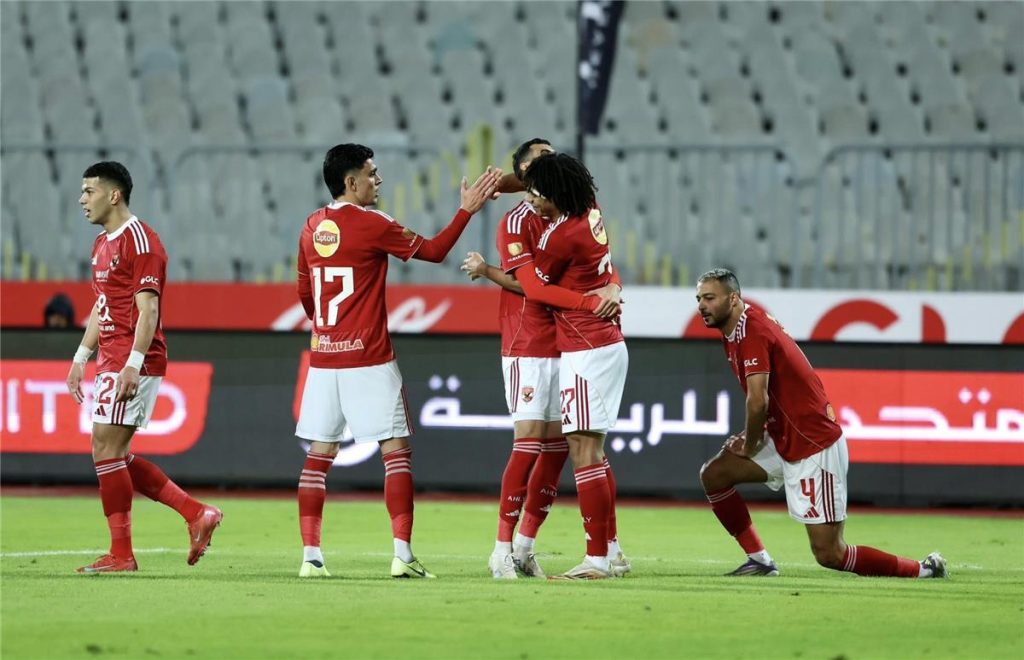 الأهلي يوافق على انتقال لاعبه إلى الدوري الإسباني: استعدادات لعقد جلسة حاسمة لتأكيد الصفقة