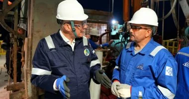 البترول تعلن الانتهاء من حفر بئر شمال لوتس العميق 2 خلال شهر بطاقة إنتاج 1000 برميل يومياً