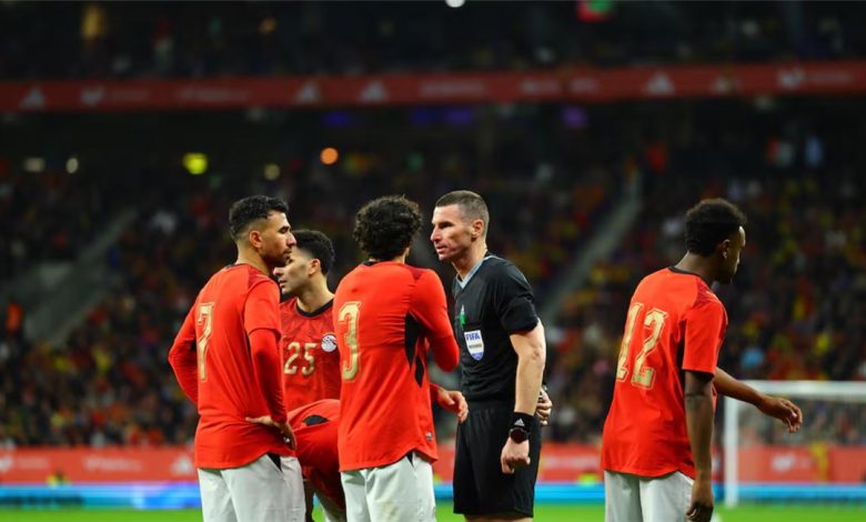 الصحافة الإسبانية تلقي الضوء على أحداث مباراة مصر وإسبانيا: عنصرية غير مقبولة وعقوبات مرتقبة