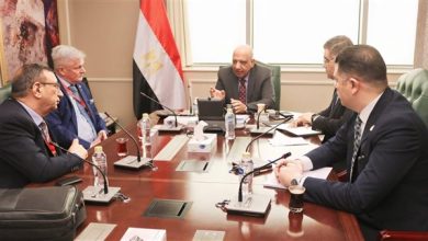 الكهرباء تعقد مباحثات مع باوكو الألمانية لتوطين صناعة مواسير وأنابيب الضغط