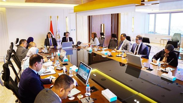 انتهاء توصيل المرافق لمنطقتين صناعيتين مع توجيهات حكومية لتعزيز دور القطاع الخاص