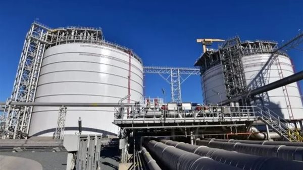 اندلاع حرائق خطيرة في مصفاة ميناء الأحمدي بالكويت