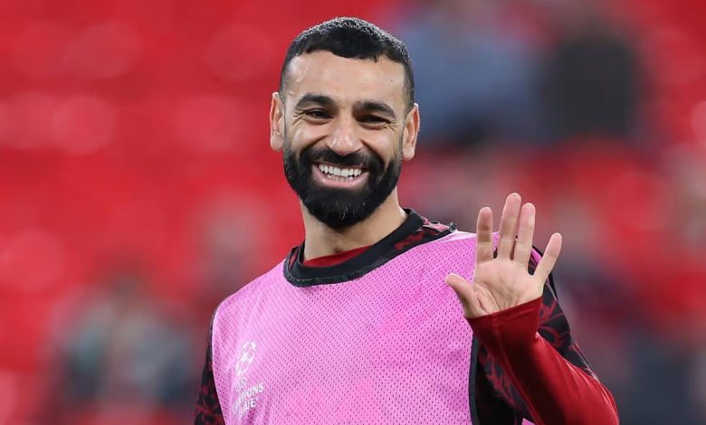 براون: ليفربول لم يتبع نهج فيرجسون في تجديد عقد محمد صلاح كما فعل مع رونالدو