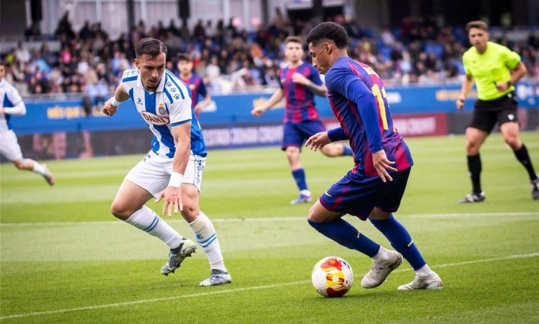 برشلونة أتلتيك يحقق انتصاراً مقنعاً على إسبانيول بثلاثية وسط حضور فليك وحمزة عبد الكريم