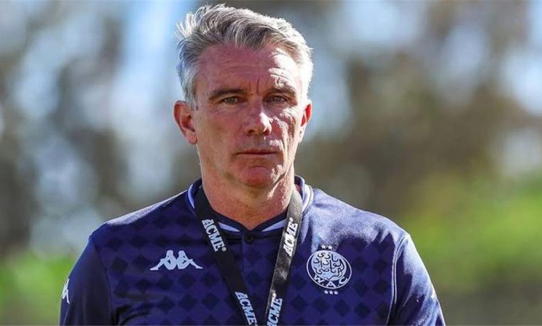 بعد الهزيمة الأولى تحت قيادته: كارتيرون يفسر أسباب خسارة الوداد أمام الفتح