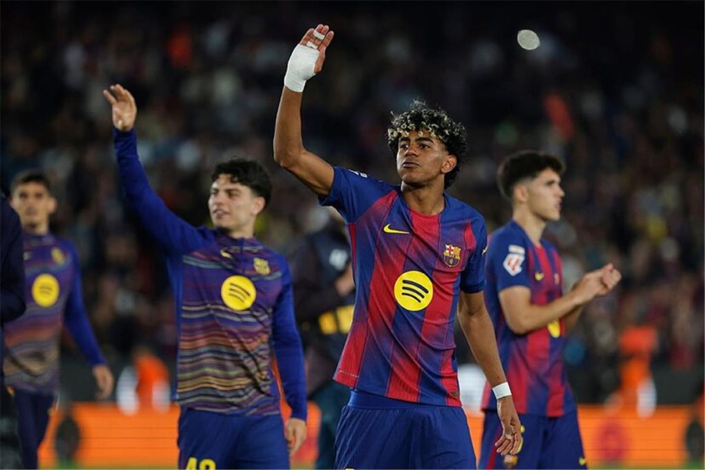 تحليل شامل: قرارات حكام مباراة برشلونة ضد أتلتيكو مدريد في دوري أبطال أوروبا