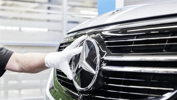 تراجع أرباح مرسيدس-بنز بنسبة 17% في الربع الأول بسبب انخفاض الطلب في الصين