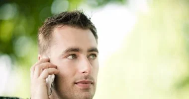 تطبيق خدمة تقسيط الرسوم المستحقة على أجهزة الهاتف المحمول المستوردة حديثاً