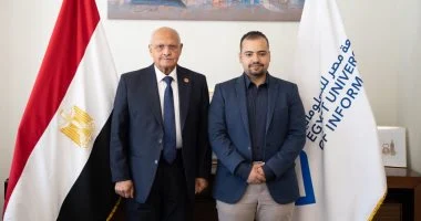 تطبيق مصري ذكي يساعد المكفوفين يمتد إلى 130 دولة