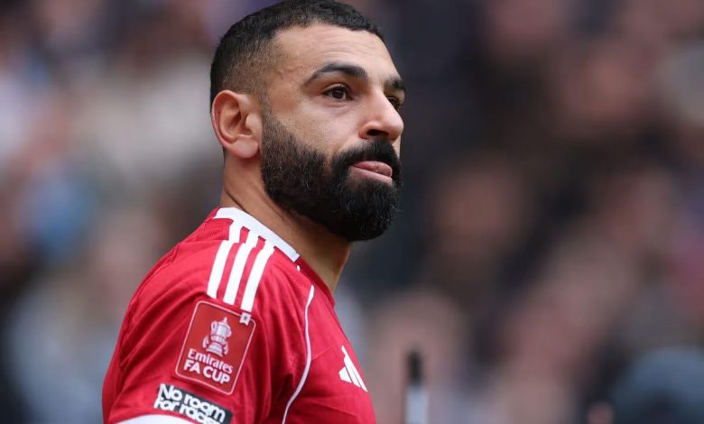 حارس ليفربول السابق يختار مرشحًا غير متوقع لخلافة محمد صلاح: الأنسب لتولي المهمة