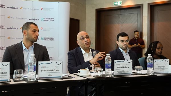 رئيس تنمية المشروعات يترأس مائدة مستديرة لمناقشة ميثاق الشركات الناشئة