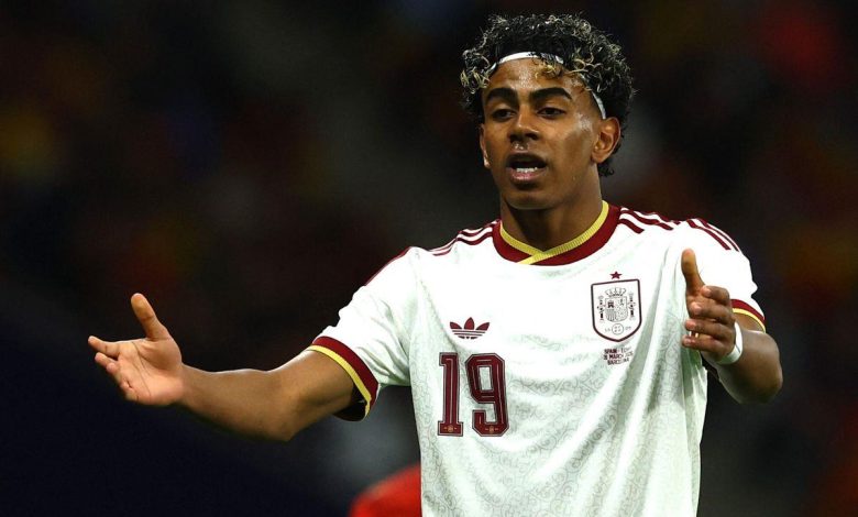 رد فعل لامين يامال القوي على تصرفات العنصرية من جمهور إسبانيا تجاه منتخب مصر