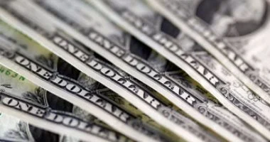 سعر الدولار مقابل الجنيه المصري يتأهب لبدء التداول