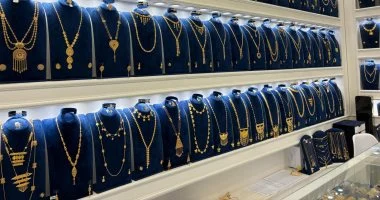 سعر الذهب يشهد ارتفاعًا اليوم وعيار 21 يصل إلى 7025 جنيها