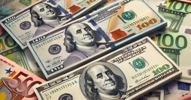 سعر شراء الدولار في البنك الأهلي المصري يصل إلى 51.96 جنيه اليوم