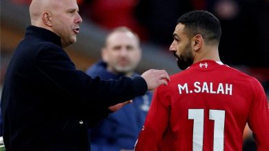 سلوت يُفصِح عن موقف محمد صلاح من مواجهة ليفربول ضد مانشستر سيتي