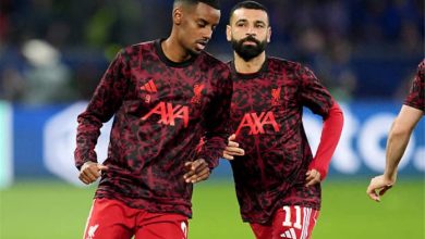 سميتشر: صلاح قادر على المنافسة مع ميسي إذا انتقل إلى الدوري الأمريكي