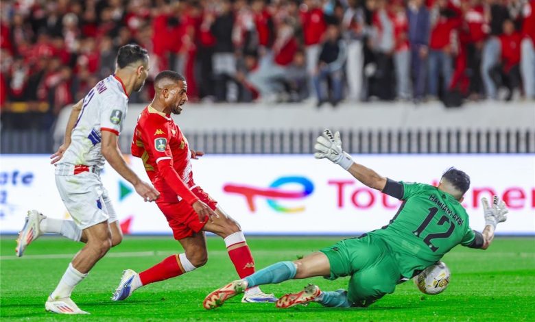 طاقم تحكيم مصري يقود مباراة نصف نهائي الكونفدرالية بين اتحاد العاصمة وآسفي