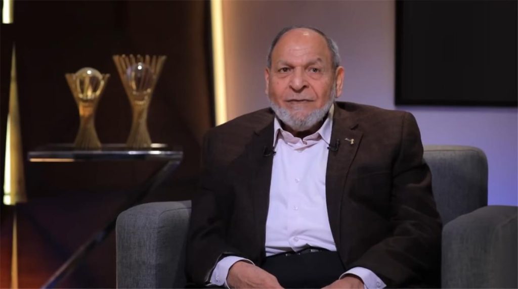 طه إسماعيل يوجه رسالة هامة للاعبي الأهلي وتوروب: انتقادات للإدارة بسبب قراراتها غير المدروسة