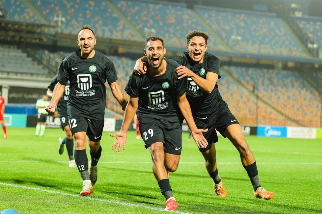 فيديو: البنك الأهلي يحقق انتصاراً مزدوجاً على المقاولون العرب في الدوري المصري