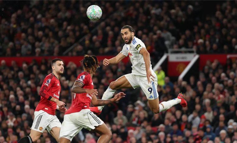 فيديو حصري: مانشستر يونايتد يهدي ليفربول فرصة ثمينة بعد هزيمته أمام ليدز في الدوري الإنجليزي