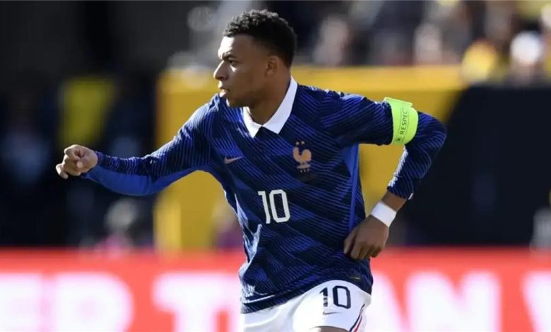 فيديو حصري: مبابي يثير الجدل بعد حادثة مع كانتي في مباراة فرنسا وكولومبيا