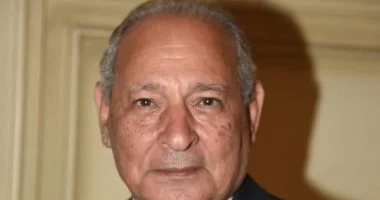 مؤسسة زاهى حواس للآثار تعين رائد الآثار الغارقة إبراهيم درويش مديراً لفرعها بالإسكندرية