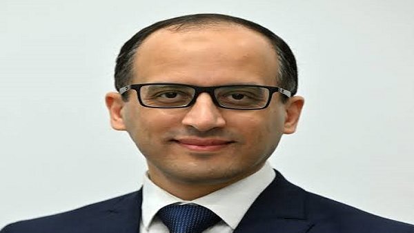 مجلس الوزراء يقر استمرار العمل عن بُعد يوم الأحد من كل أسبوع