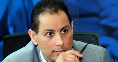 محمد عمران: تراجع الجنيه المصري يعكس تحذيرات اقتصادية وليس أزمة عملة حالية